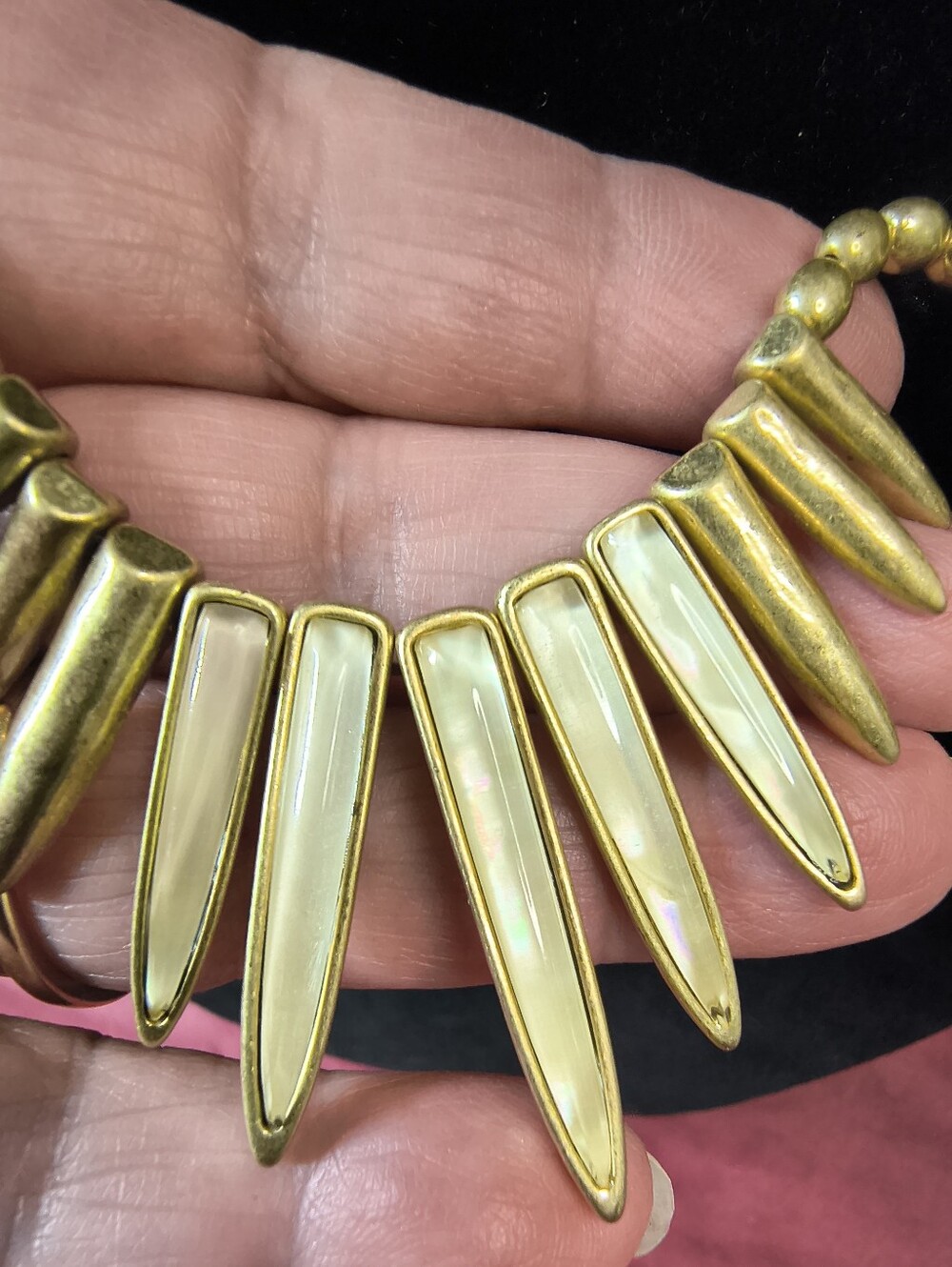 Lucky Brand Adjustable Bolo Statement Necklace Gold Tone Mother of Pearl